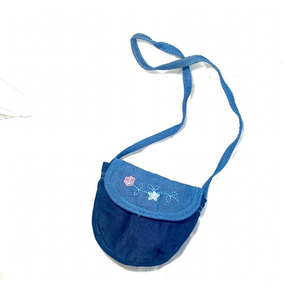 X SOLD X
Y2K ARIZONA DENIM 2-TONED MINI BAG - Picture 1 of 4